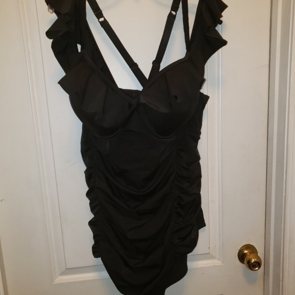 Torrid Black One piece black swimsuit wired size 3